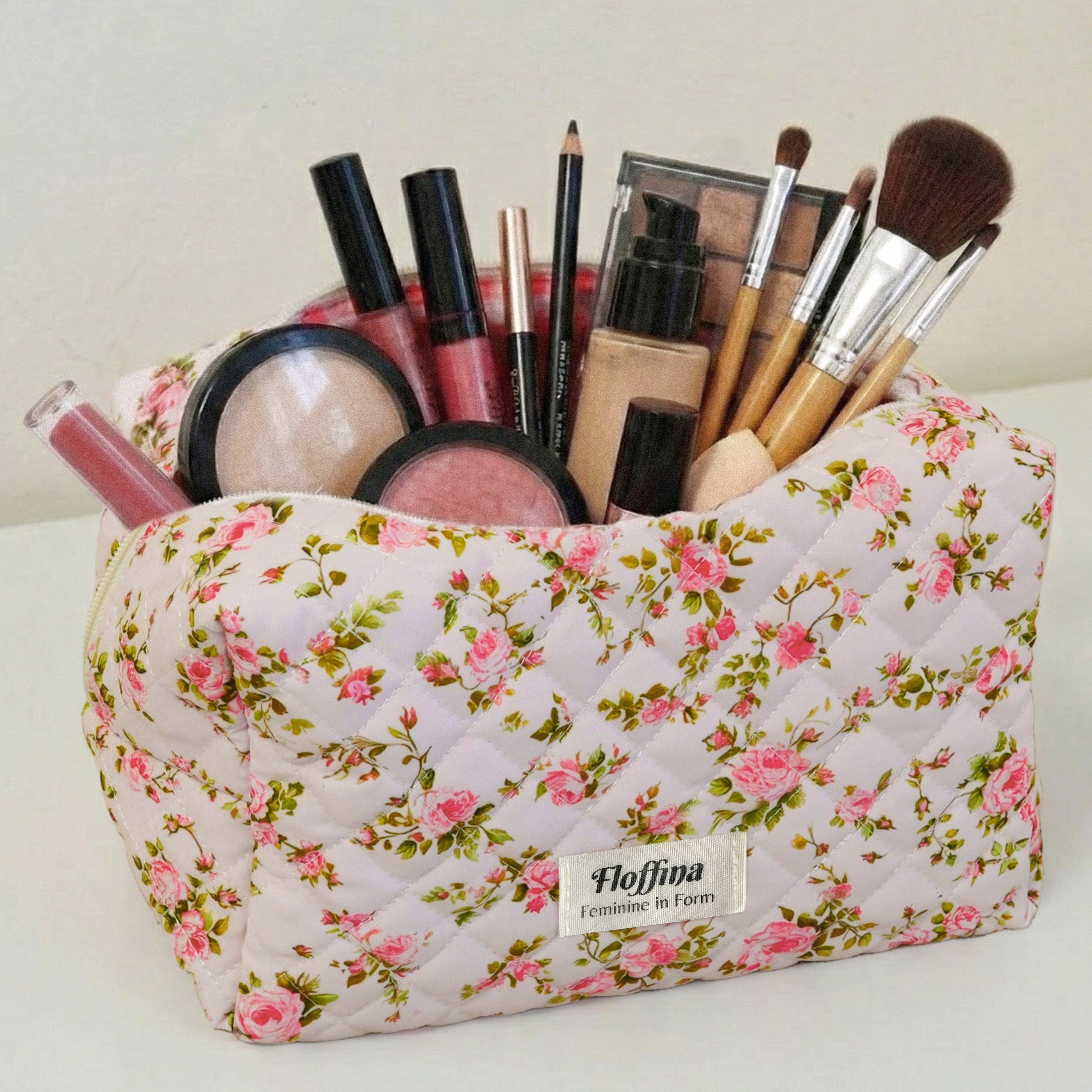 Fleurie – Pink Vine Quilted Makeup Bag